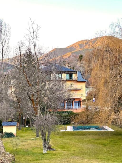 Acogedor Alojamiento En Martinet, Cerdanya, Puigcerda Exterior photo